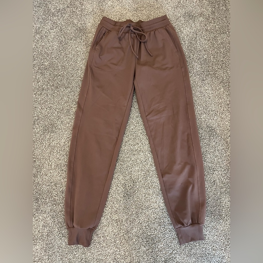 NWOT Rachel Zoe XS Plum Purple Tapered Joggers Sweatpants